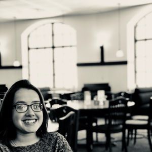 Meet your Posher, Lydia